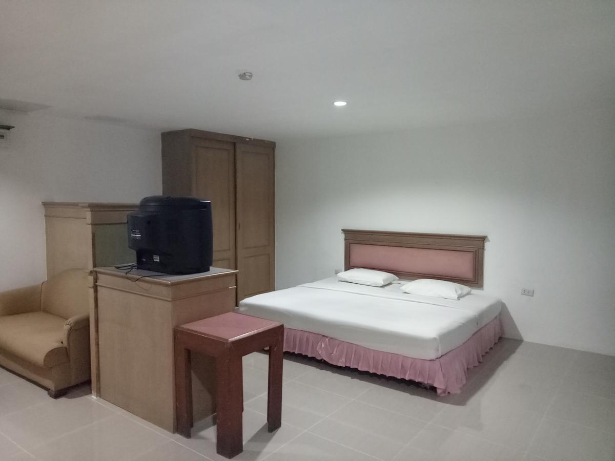 Tongpoon Hotel Бангкок Екстер'єр фото